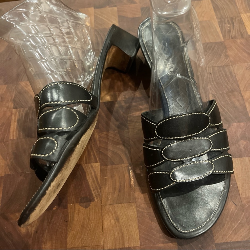 Cole Haan Resort Black Leather Slide Heels with Contrast Stitching 9AA